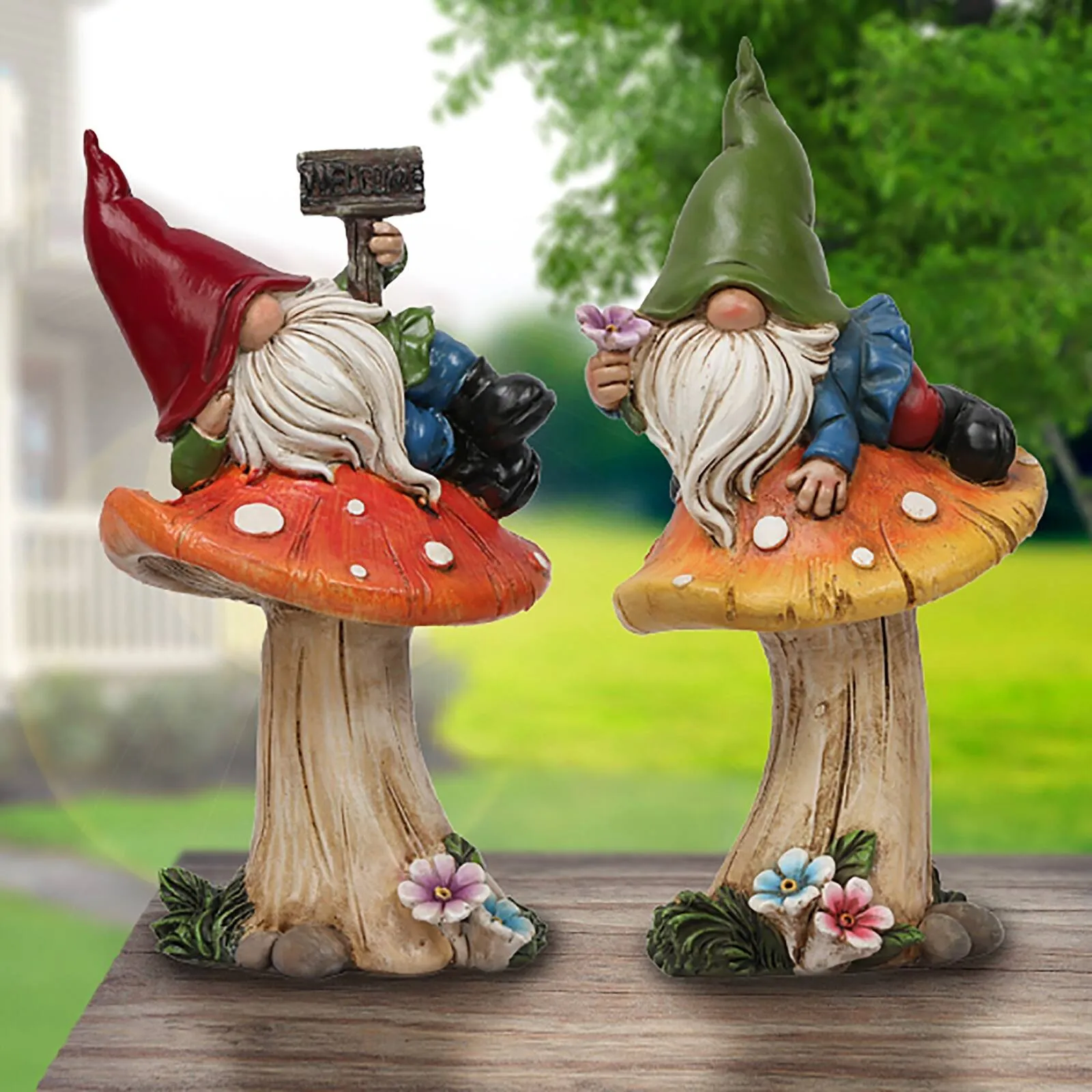 Couple de Nains de Jardin sur un Champignon – Image 4