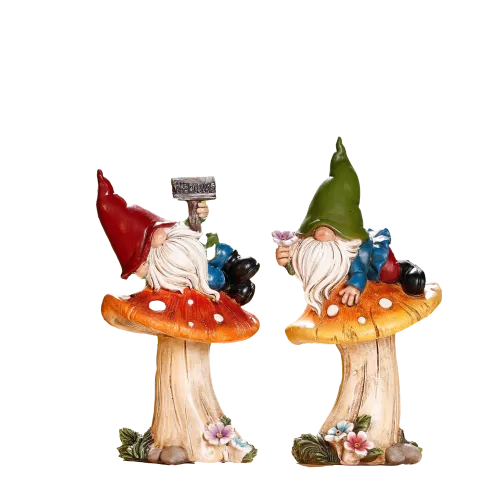 Couple de Nains de Jardin sur un Champignon